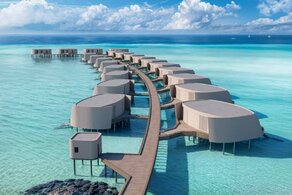 Centara Grand Lagoon  Maldives 5
